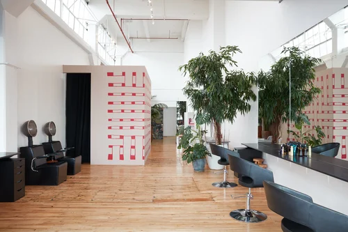 Barrow Salon — photo 7