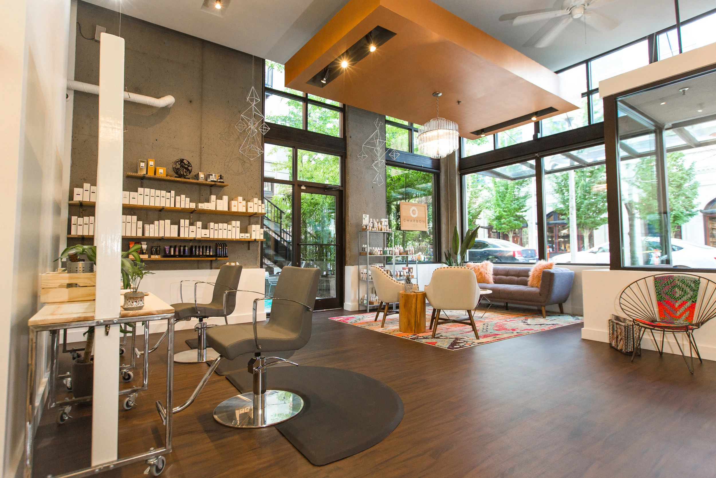 Charbon Salon — photo 2