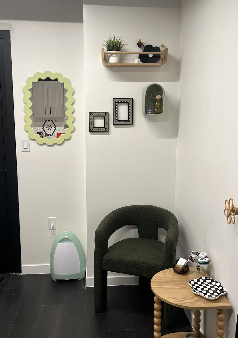 Daniella Vasallo Hair Color Studio — photo 1