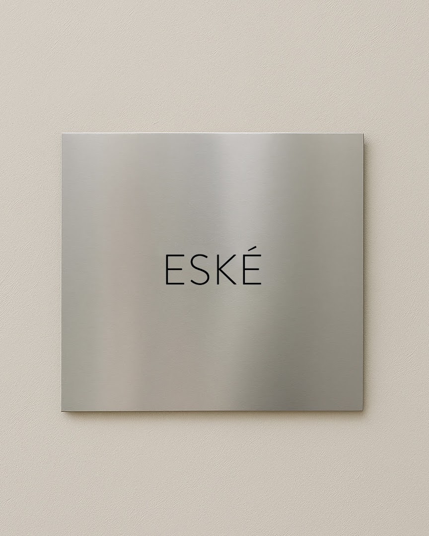 ESKÉ — photo 1