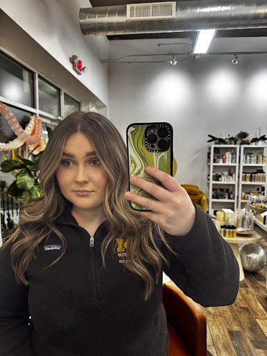 Golden Salon — photo 2