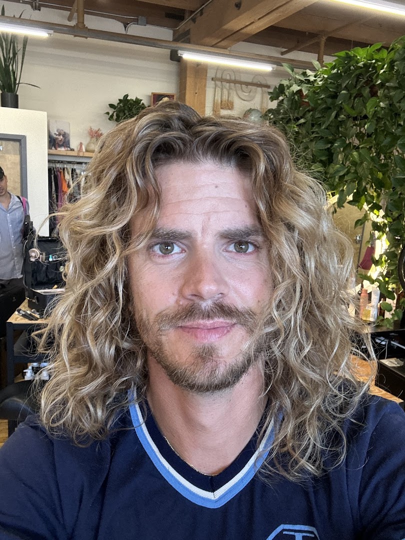 Goldust Salon — photo 9