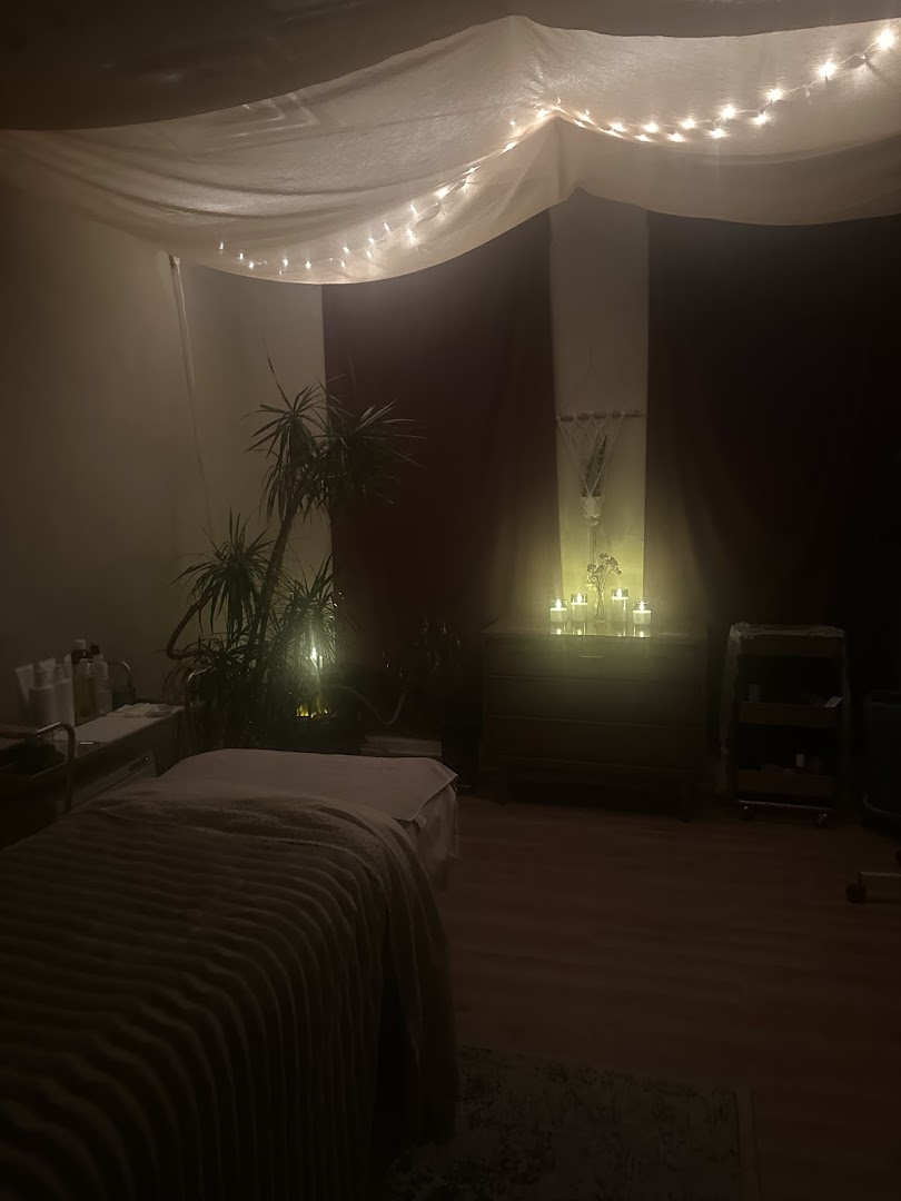 Greenroom Salon — photo 3