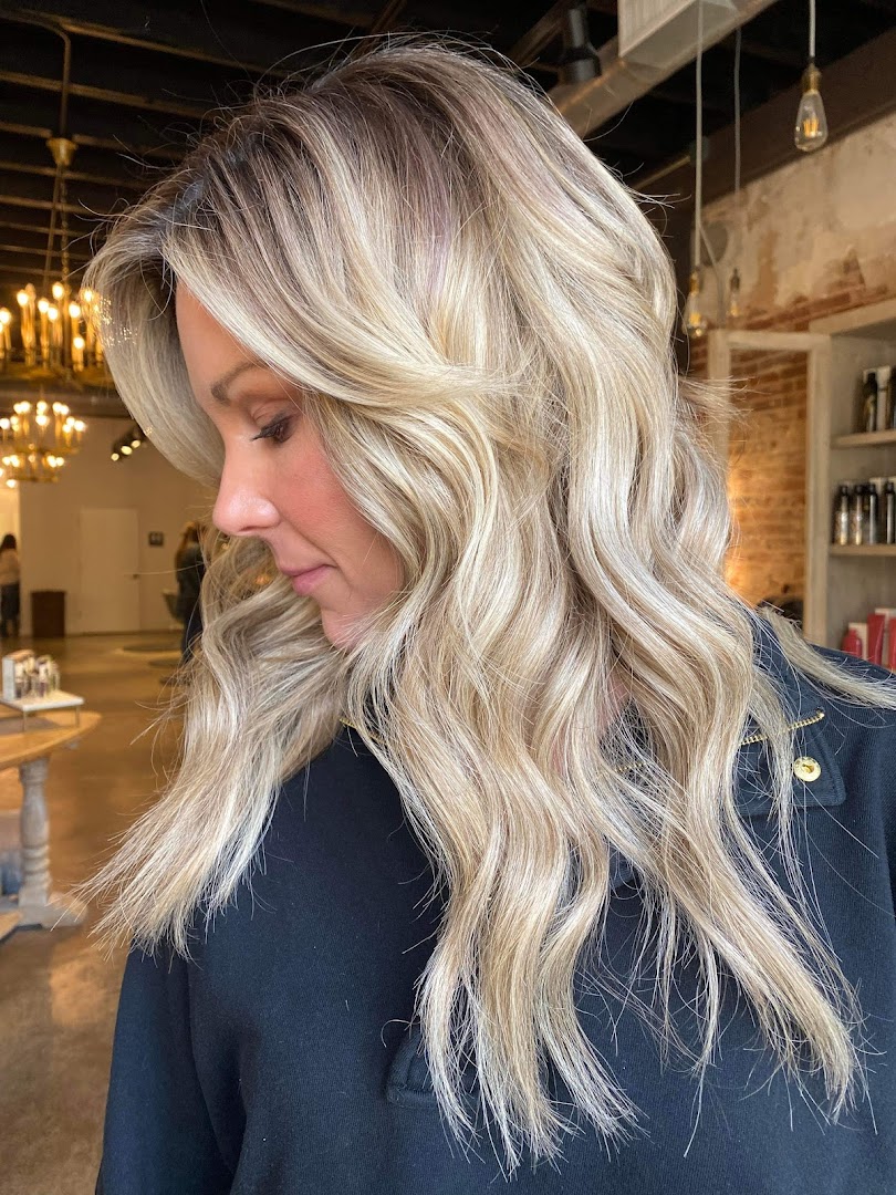 Halo Salon — photo 1