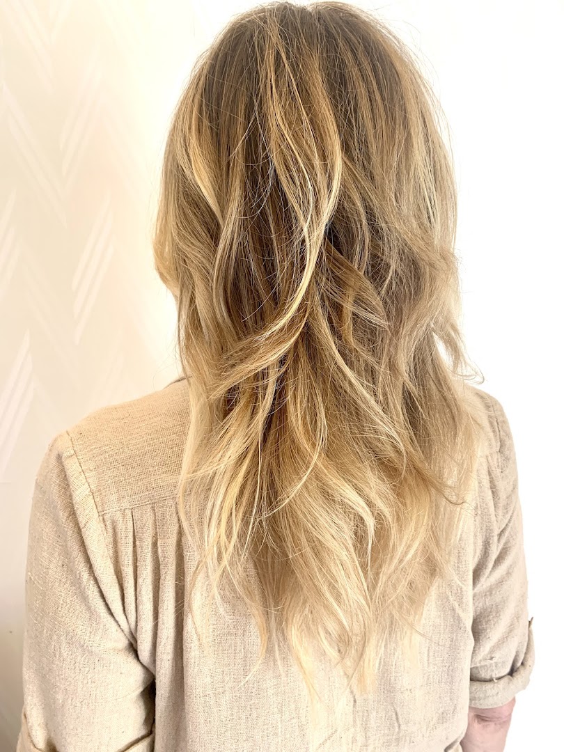 Hendrix Color Salon — photo 8