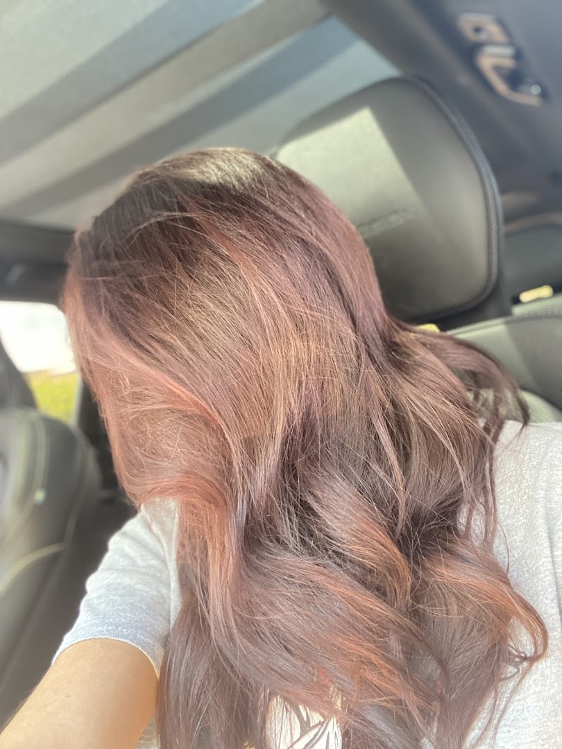 Jara Herron Salon Yale Village — photo 8