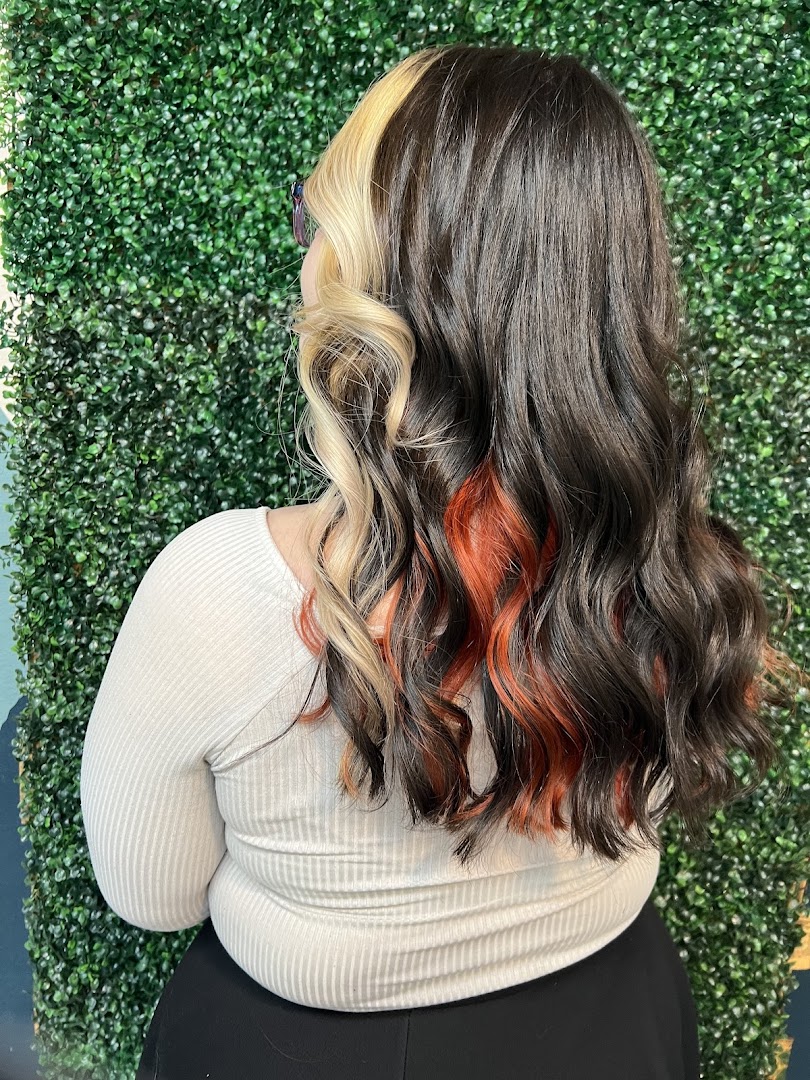 La Roux Salon and Spa — photo 2