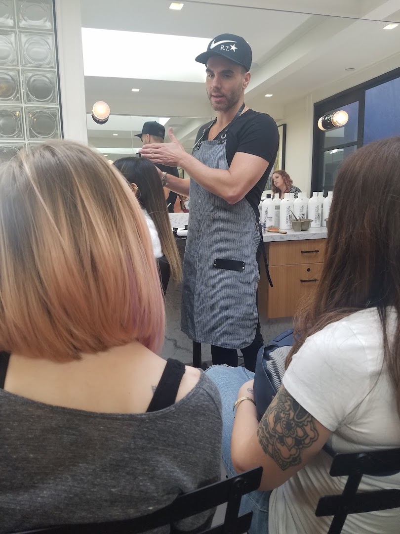 Mare Salon — photo 3