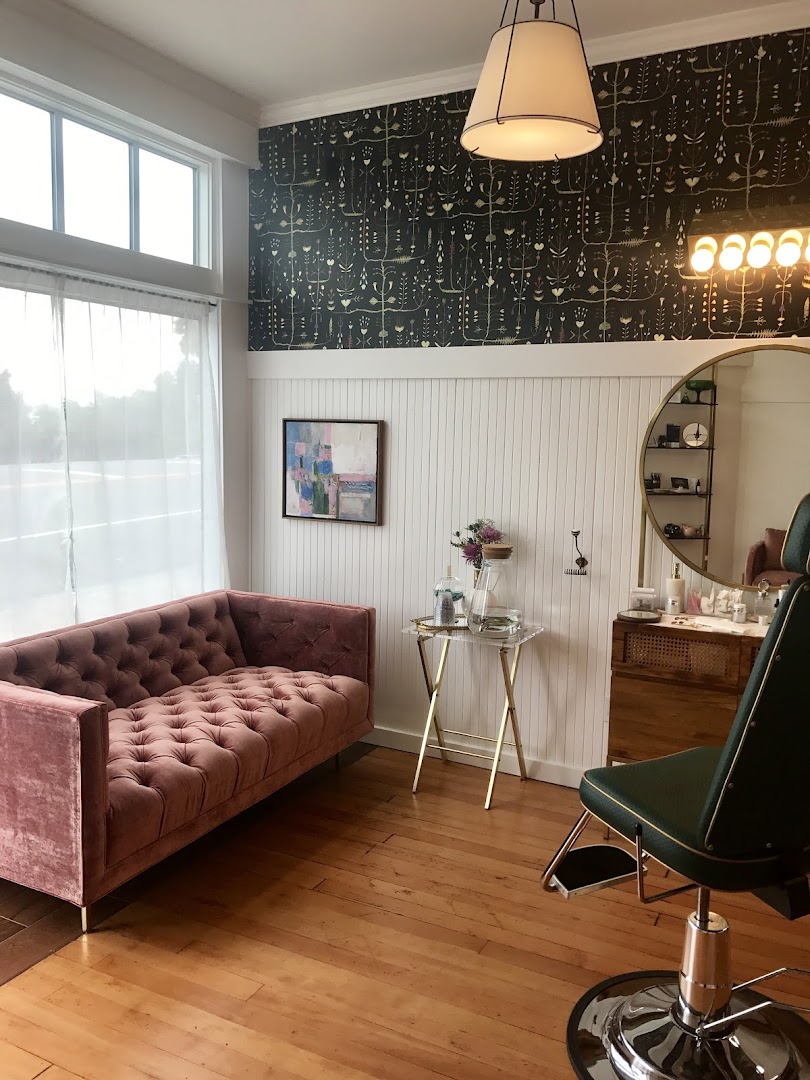 Michelle Holmes Salon — photo 3
