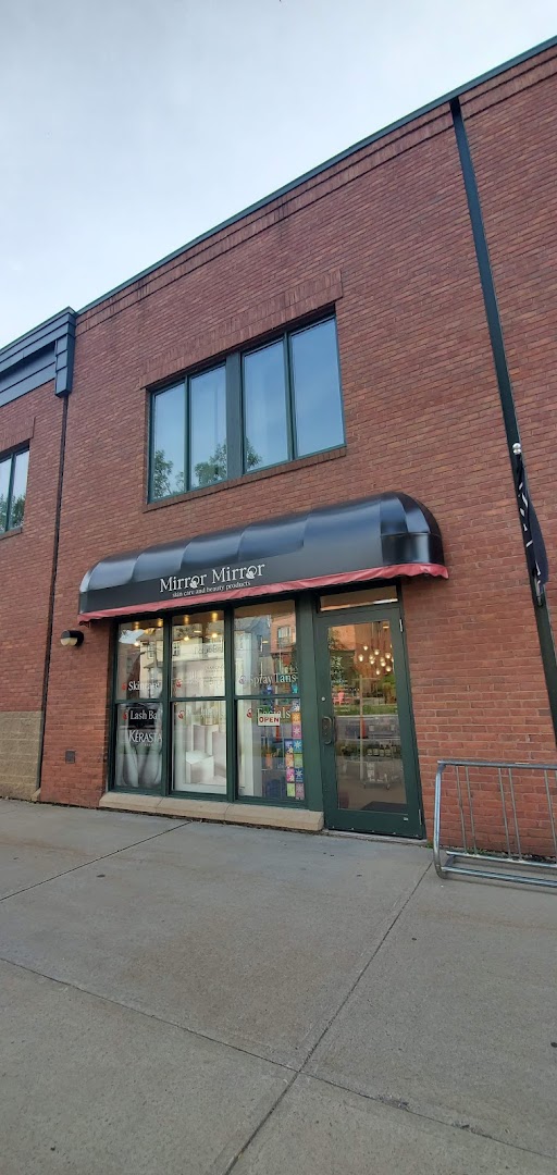 Mirror Mirror (Burlington) — photo 4