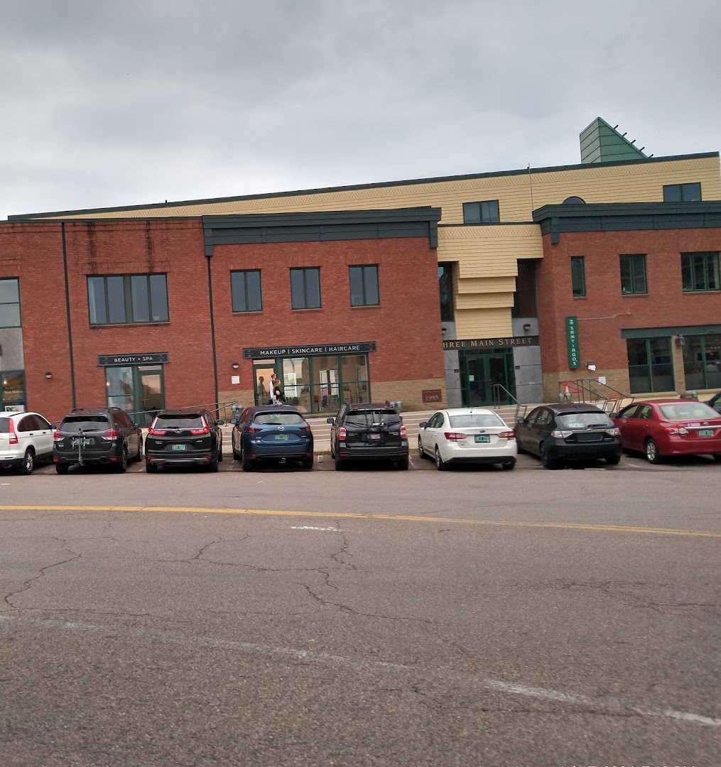Mirror Mirror (Burlington) — photo 8