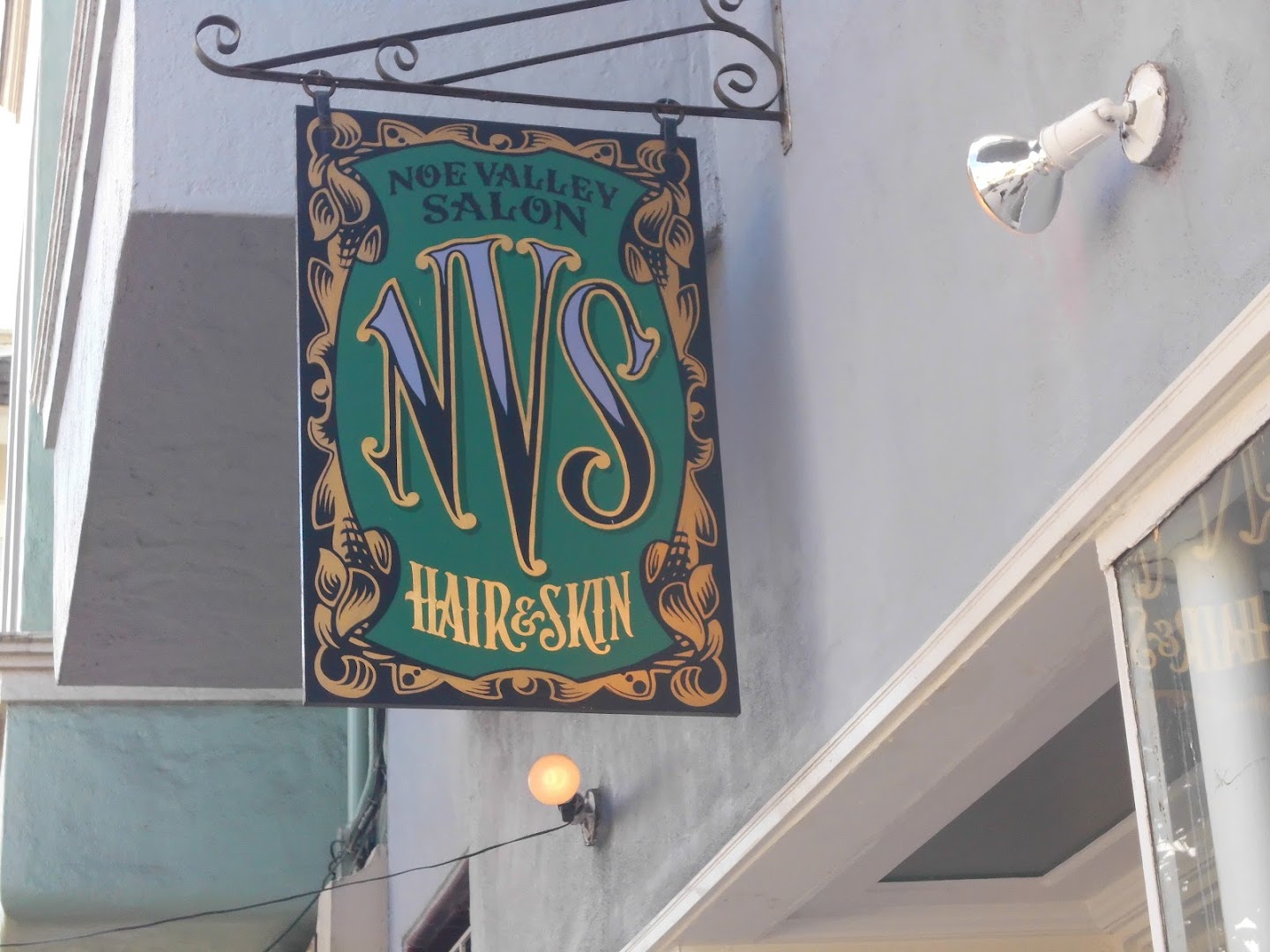 Noe Valley Salon — photo 1