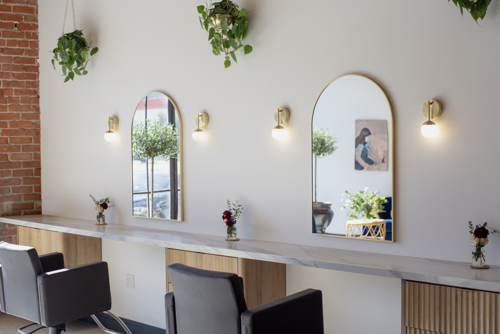 Onee Salon — photo 1