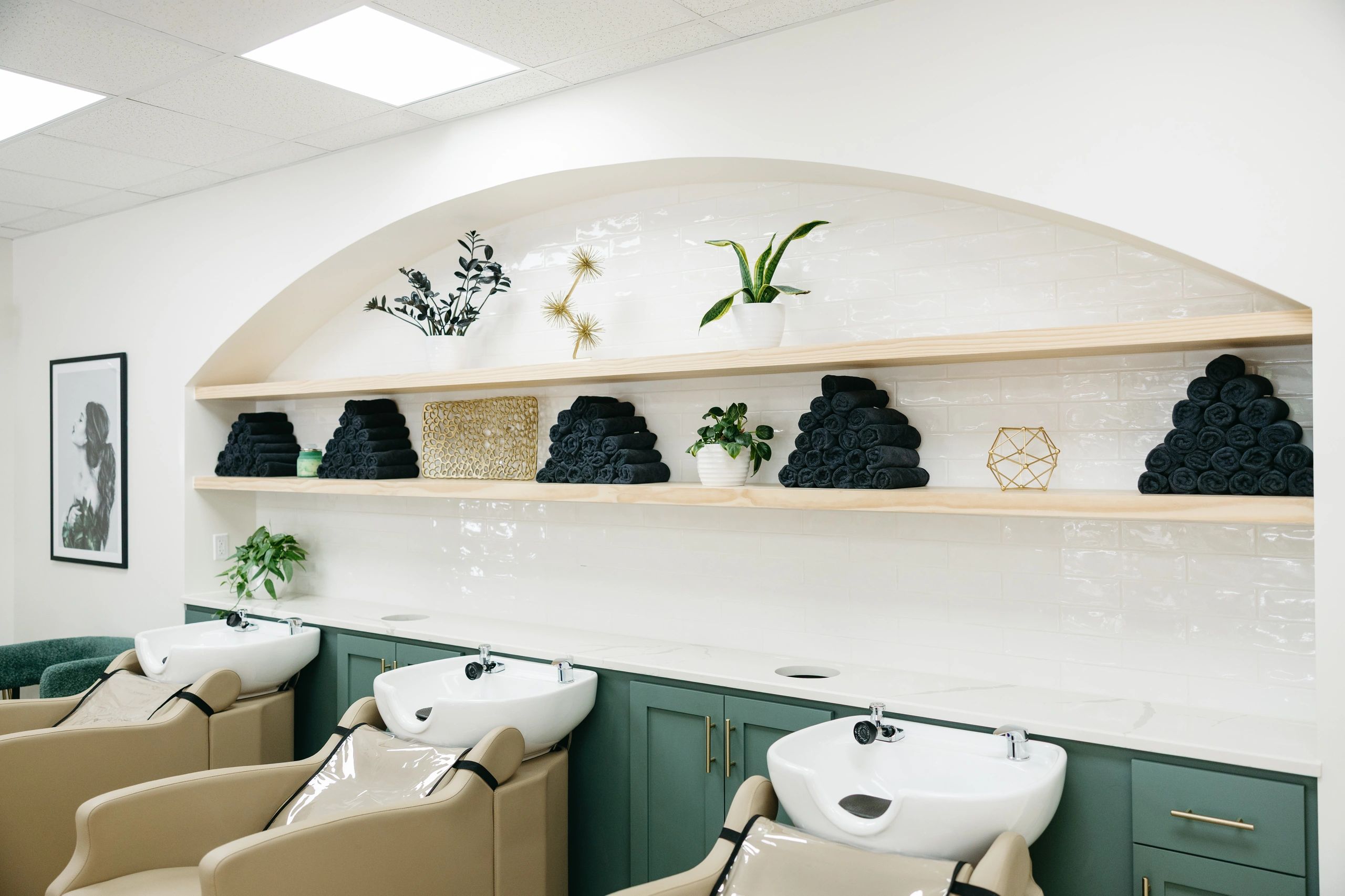 Pearls and Petals Salon — photo 2