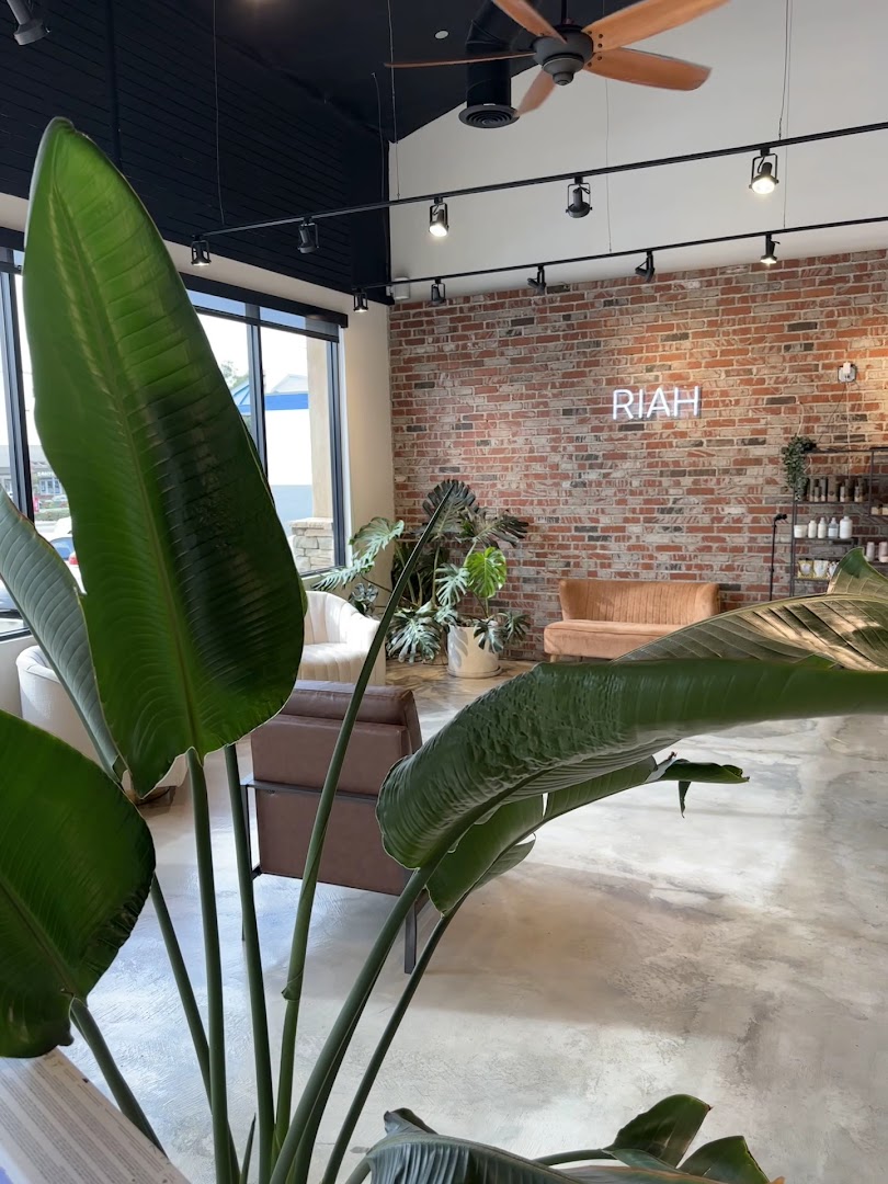 RIAH Salon — photo 1