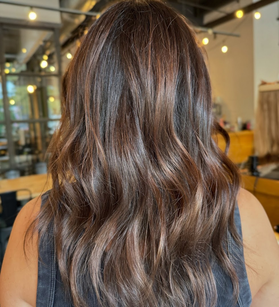 Salon de Coiffure — photo 4