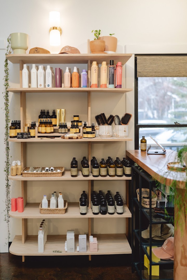 Salon June — photo 11