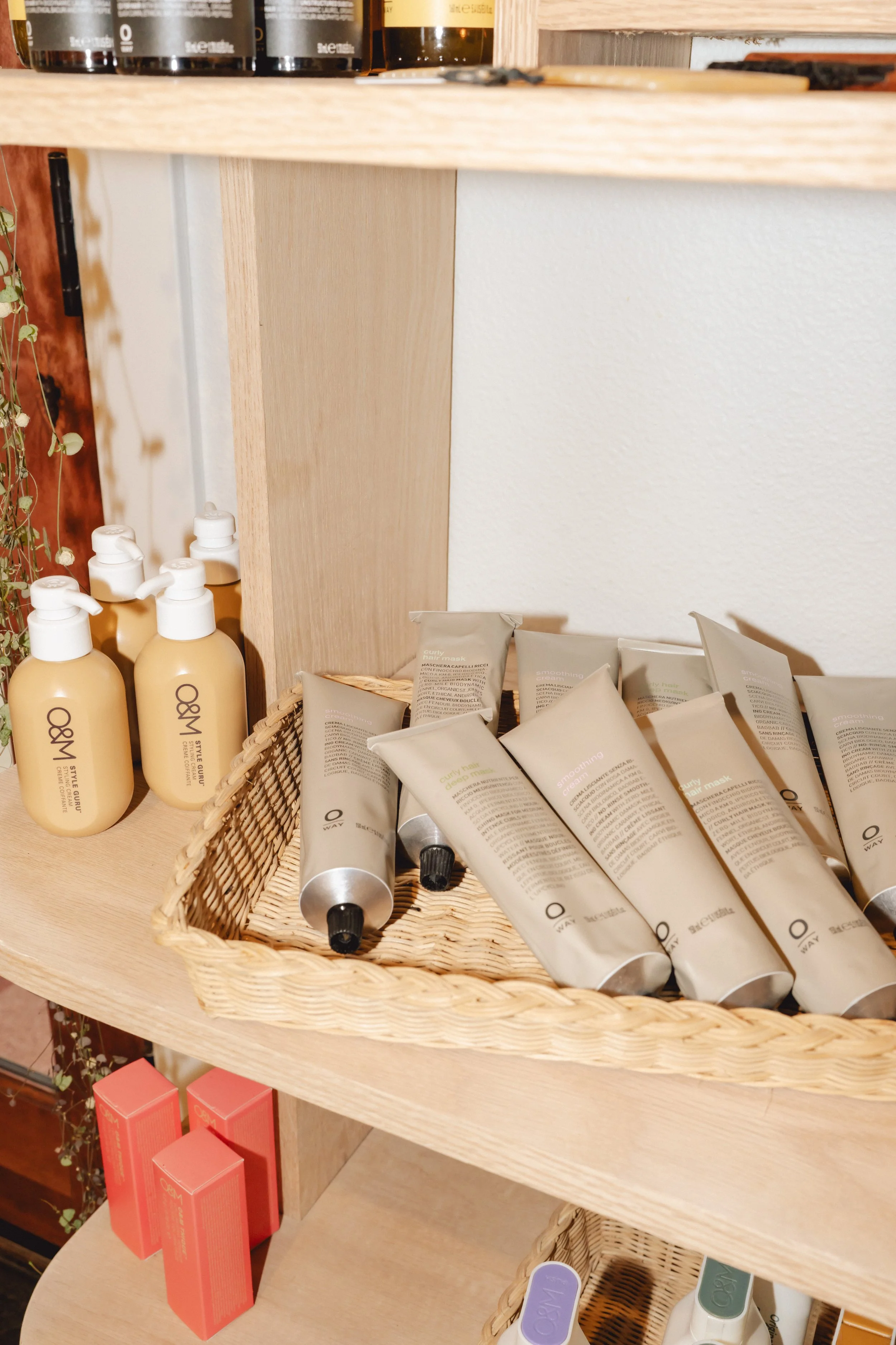 Salon June — photo 12