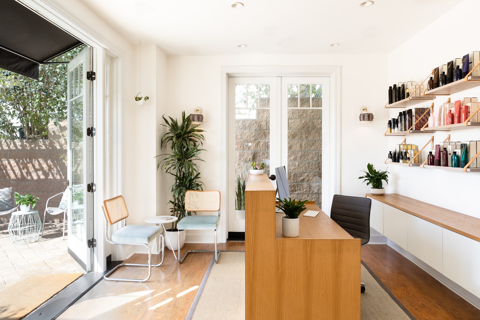 Summerland Salon and Spa — photo 1