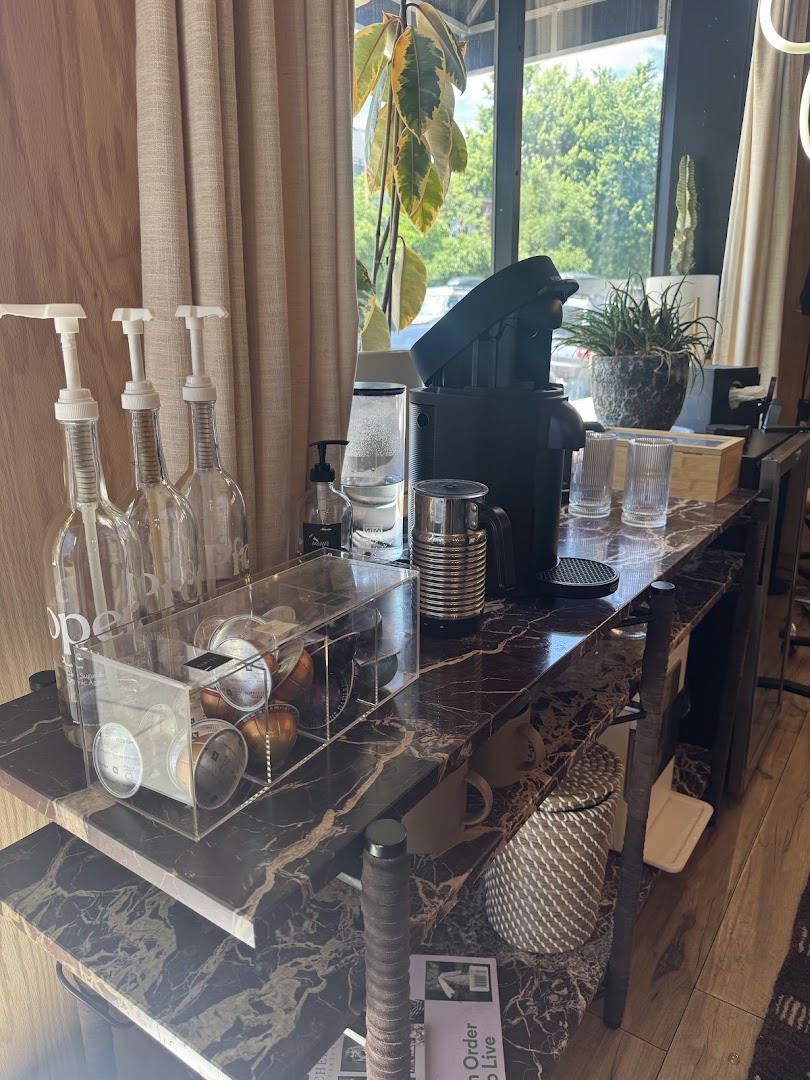 Sweeps Salon - Berkeley — photo 4