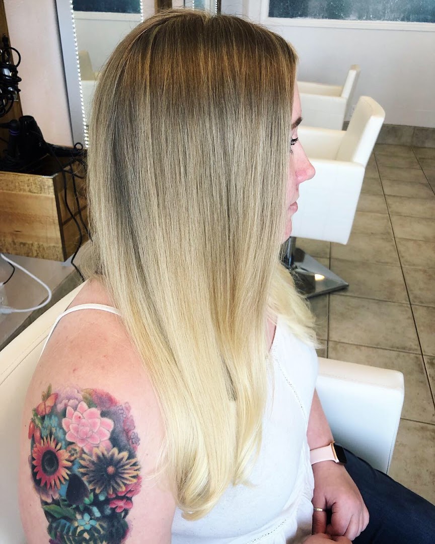 Vinyl Salon — photo 2