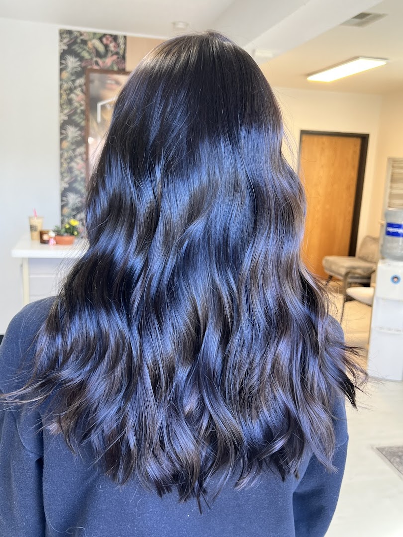 Vinyl Salon — photo 4