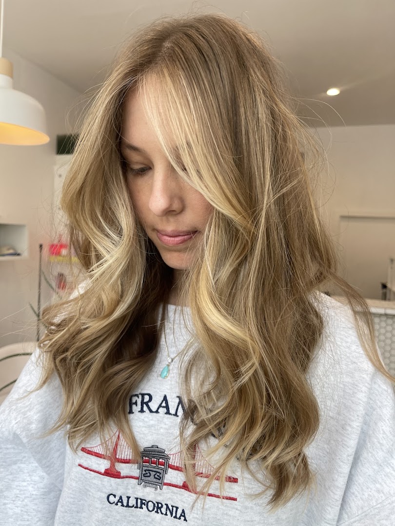 Yello Salon — photo 4
