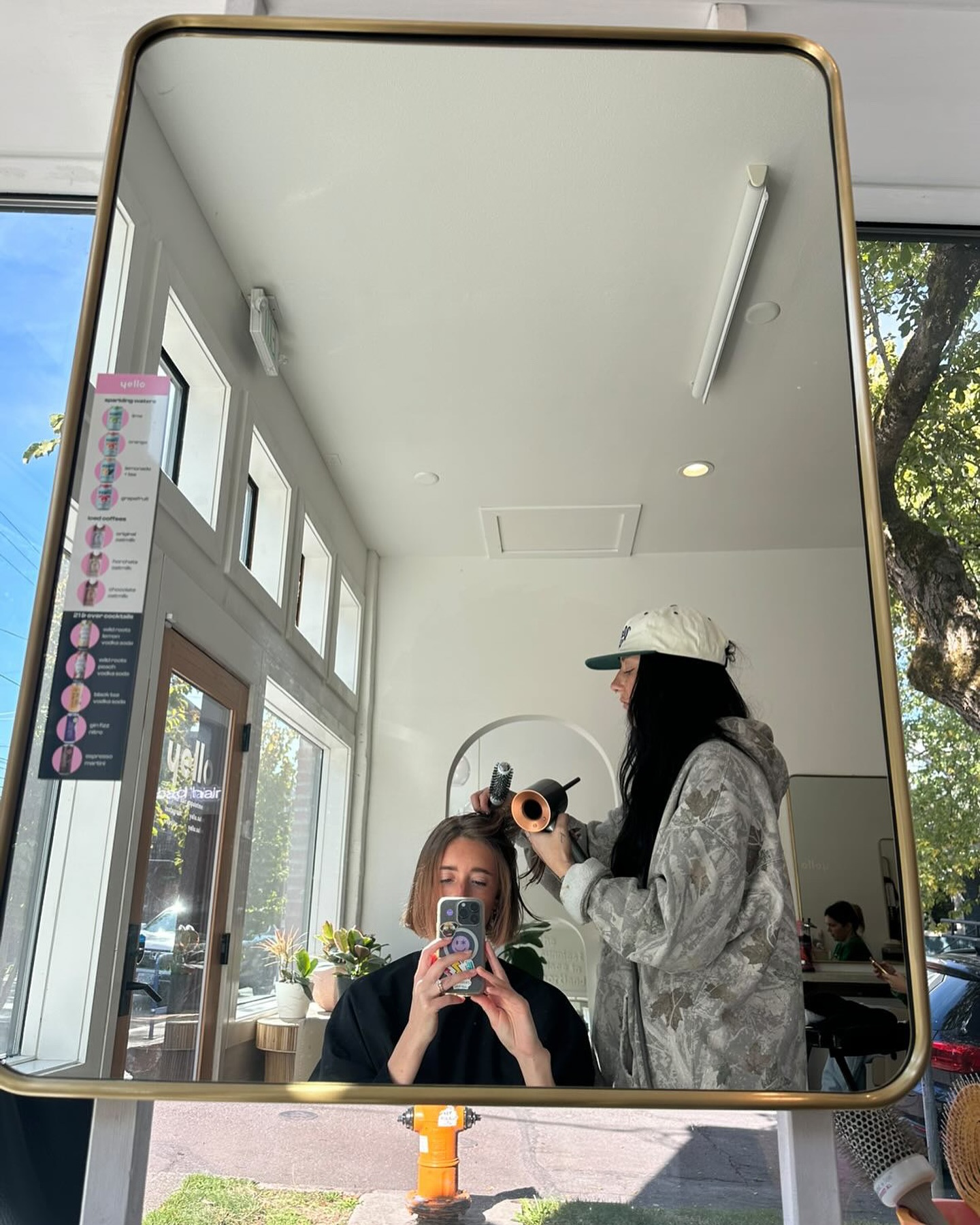Yello Salon — photo 5